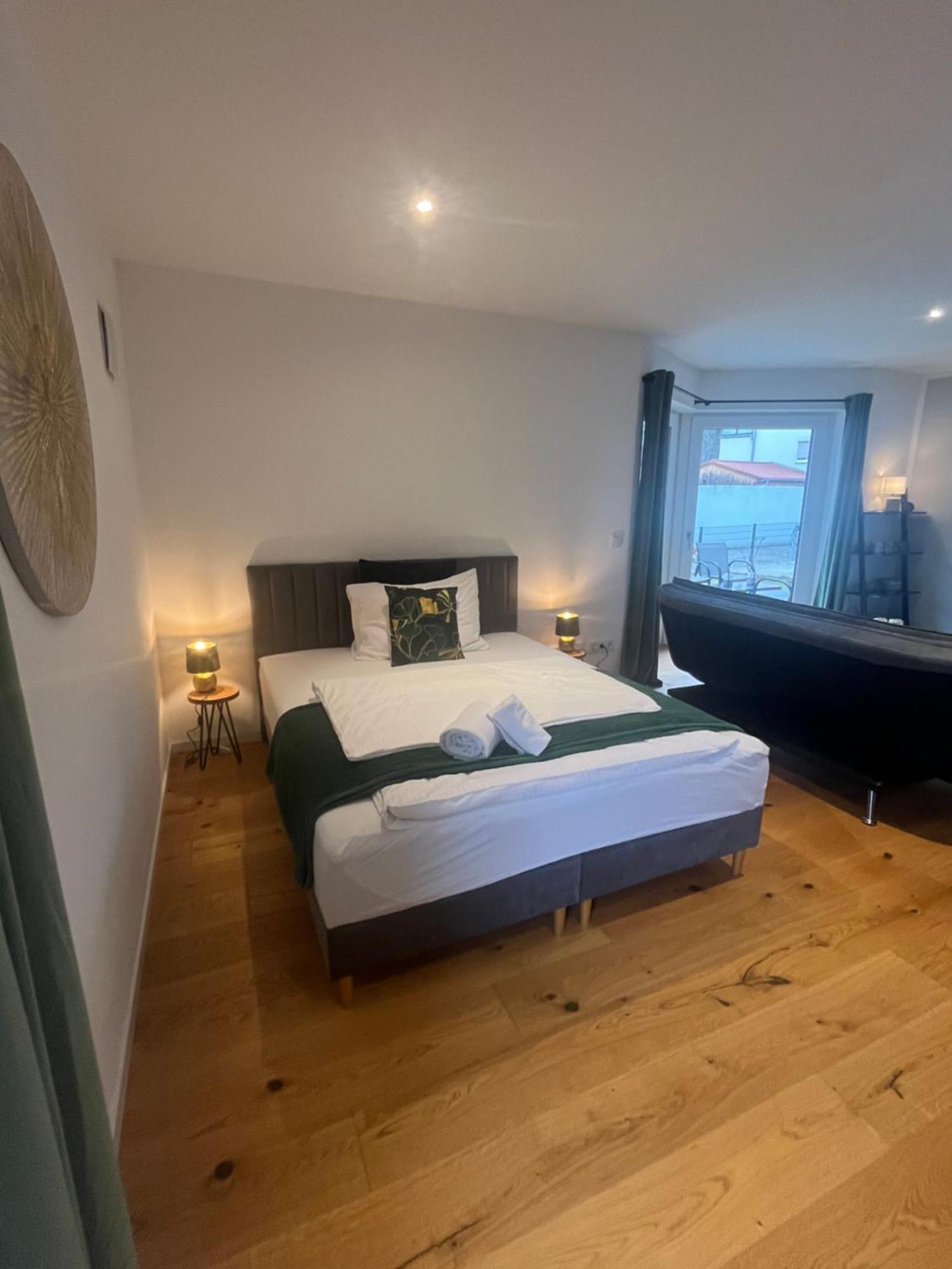 Uniqe I 90Qm I Terrasse Apartman Rosenheim Kültér fotó